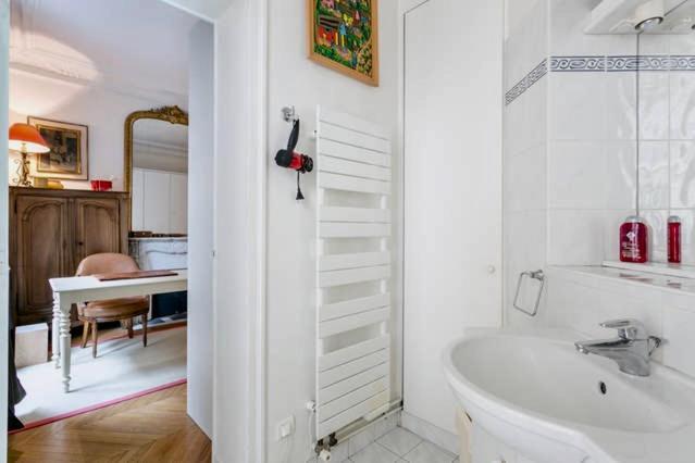 Charming Bedroom Paris Eksteriør bilde